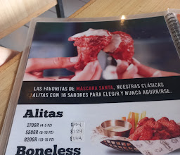Santas Alitas photo
