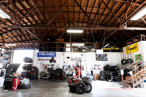 Hanlons Tire Service image