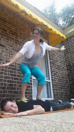 Massage Therapist «Heeling Sole Barefoot Massage», reviews and photos, 1864 Nacogdoches Rd, Alamo Heights, TX 78209, USA