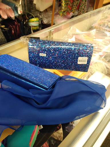 Shopping Mall «New Landing Mall», reviews and photos, Troost Ave & E Meyer Blvd, Kansas City, MO 64131, USA