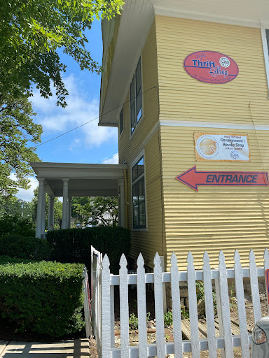 Thrift Store «Deja Vu Thrift Shop», reviews and photos, 427 S 4th St, Geneva, IL 60134, USA