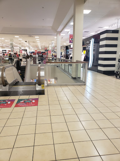 Department Store «JCPenney», reviews and photos, 5350 S 76th St, Greendale, WI 53129, USA