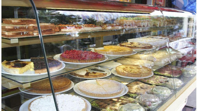 Opiniones de Chantilly Pastelería Cafetería en Quito - Panadería