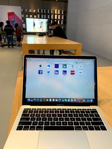 Computer Store «Apple Stanford», reviews and photos, 379 Stanford Shopping Center, Palo Alto, CA 94304, USA