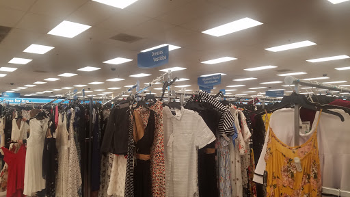 Clothing Store «Ross Dress for Less», reviews and photos, 150 S Abilene St, Aurora, CO 80012, USA