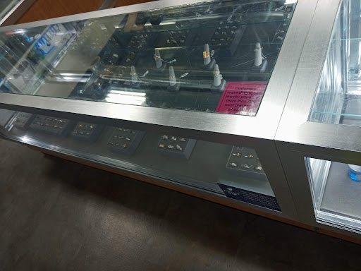 Pawn Shop «maX it PAWN», reviews and photos, 1519 University Ave W, St Paul, MN 55104, USA