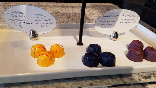 Chocolate Shop «Le Chocoholique», reviews and photos, 601 N High St, Columbus, OH 43215, USA