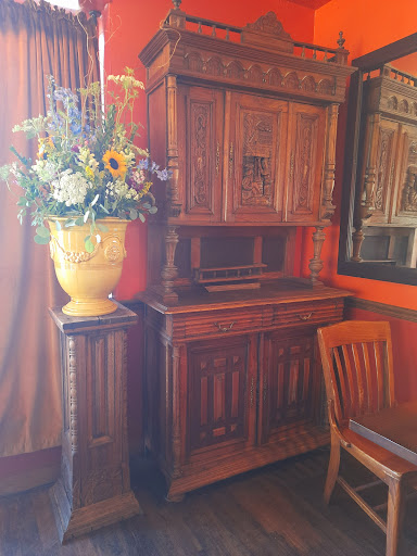 Florist «Crestwood Flowers», reviews and photos, 331 E 55th St, Kansas City, MO 64113, USA