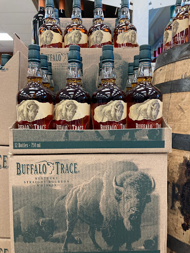 Liquor Store «Wines and More!», reviews and photos, 242 Boston Post Rd, Milford, CT 06460, USA