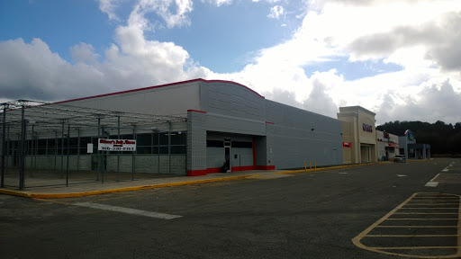 Shopping Mall «South Oaks Shopping Center», reviews and photos, 1546 S Ohio Ave, Live Oak, FL 32064, USA