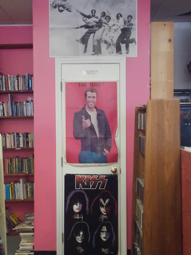 Used Book Store «Nice Price Books», reviews and photos, 3106 Hillsborough St, Raleigh, NC 27607, USA