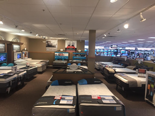 Appliance Store «P.C. Richard & Son», reviews and photos, 2095 Expy Drive N, Hauppauge, NY 11788, USA