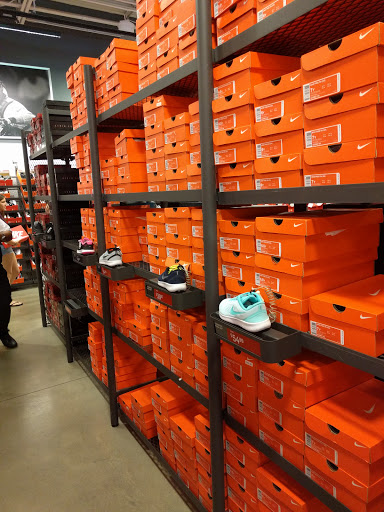 Sporting Goods Store «Nike Factory Store», reviews and photos, 1000 PA-611 #120, Tannersville, PA 18372, USA