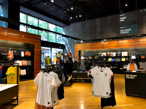 Clothing Store «Nike Portland», reviews and photos, 638 SW 5th Ave, Portland, OR 97201, USA