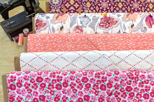 Quilt Shop «Gossypium Quilt Shop», reviews and photos, 355 NW Gilman Blvd #102, Issaquah, WA 98027, USA