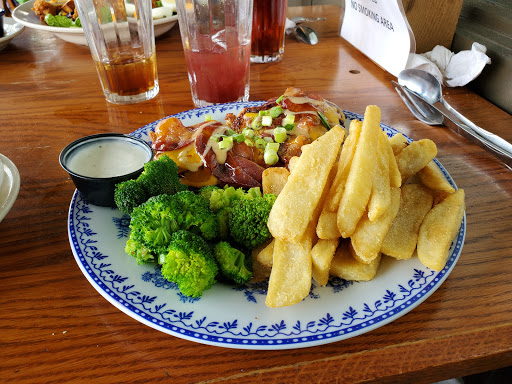 American Restaurant «Cracker Barrel Old Country Store», reviews and photos, 1131 Fashion Ridge Rd, Dry Ridge, KY 41035, USA