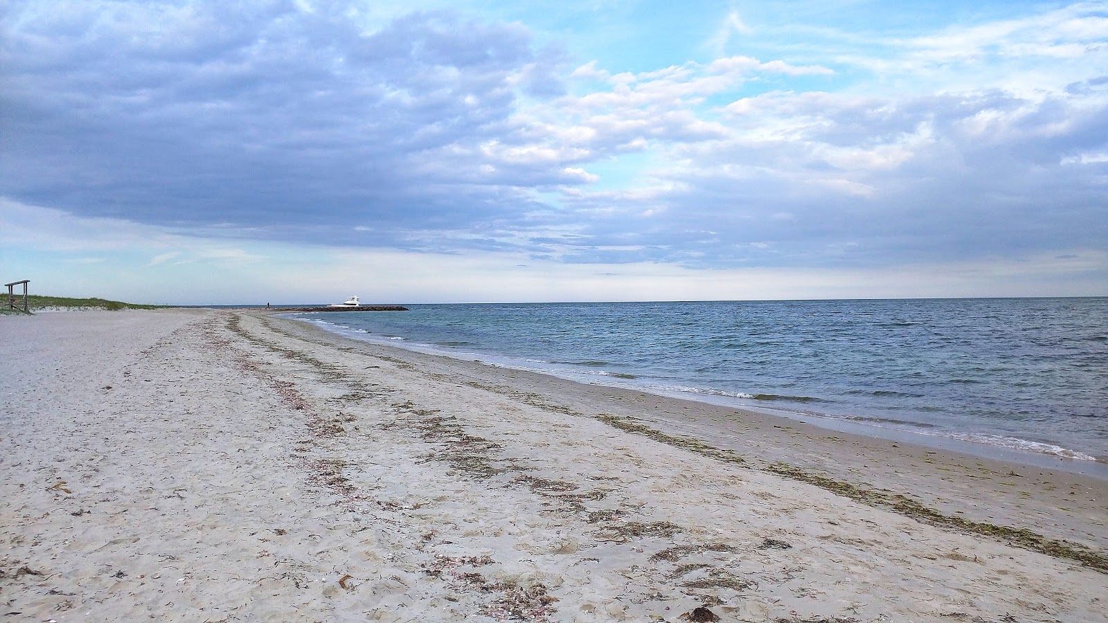 Foto von Seagull Beach und die siedlung