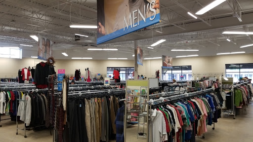 Thrift Store «Goodwill Store & Donation Center in Evanston», reviews and photos, 1916B Dempster St, Evanston, IL 60202, USA