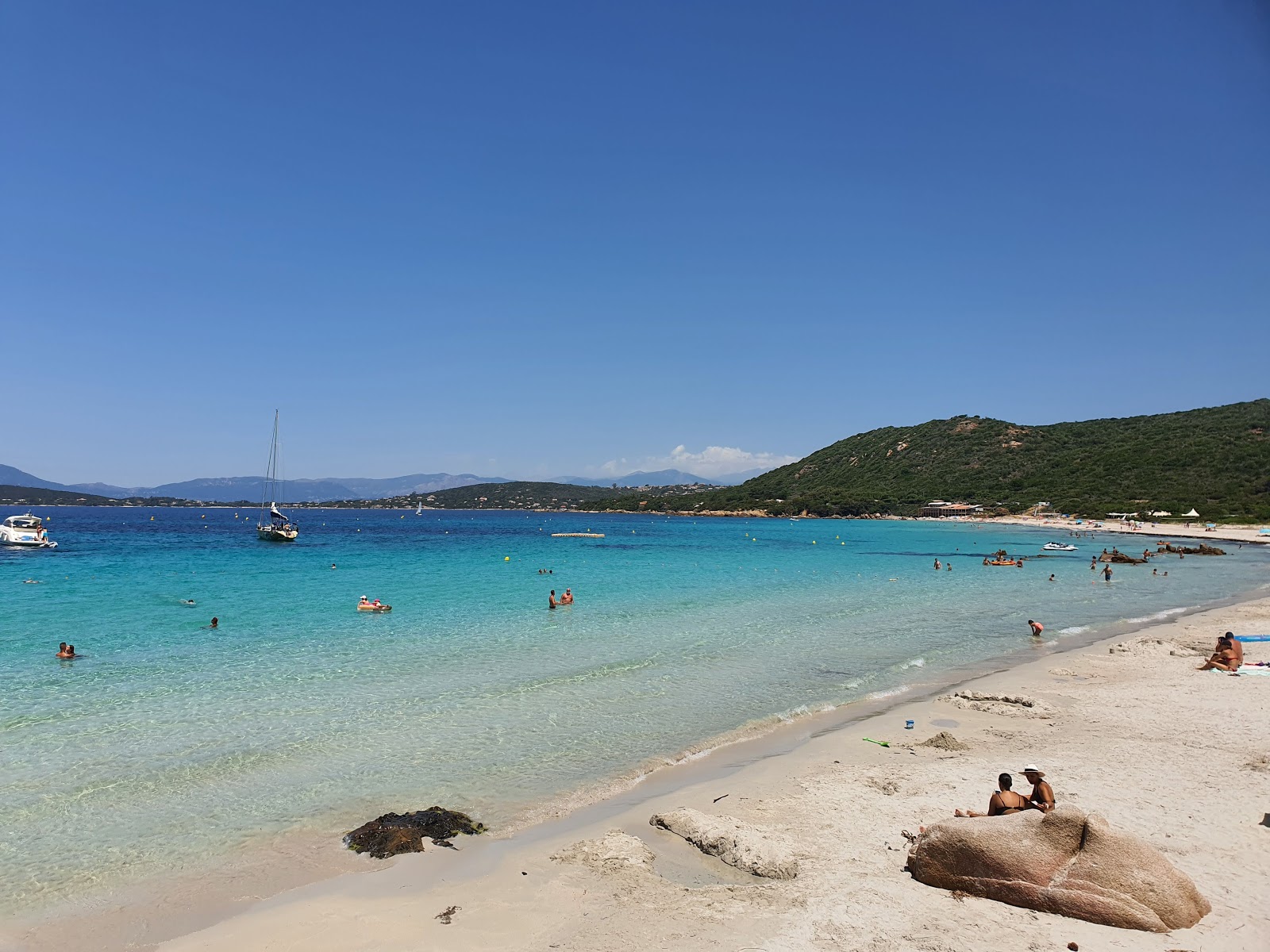 Photo de Plage Mare E Sole situé dans une zone naturelle