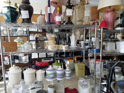 Thrift Store «Old & New Shop», reviews and photos, 440 E Bay Ave #4, Manahawkin, NJ 08050, USA