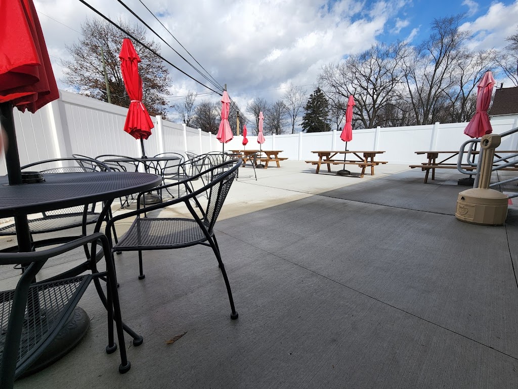 Lighthouse Grill 44662