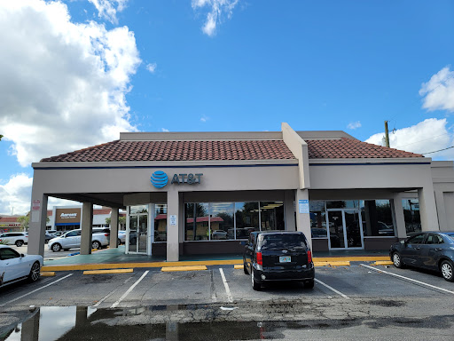 Cell Phone Store «AT&T», reviews and photos, 1332 N John Young Pkwy, Kissimmee, FL 34741, USA