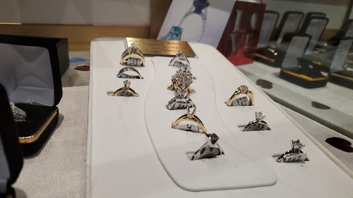 Jeweler «Sands Co Jewelers», reviews and photos, 26000 Chardon Rd, Richmond Heights, OH 44143, USA