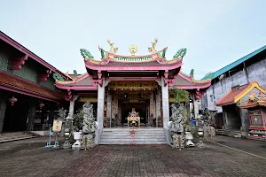 Jui Tui Shrine image