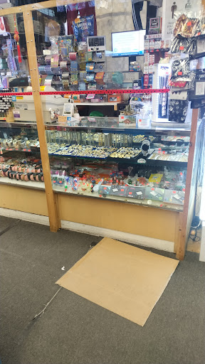 Grocery Store «Dollar Center», reviews and photos, 210 Central St, Lowell, MA 01852, USA