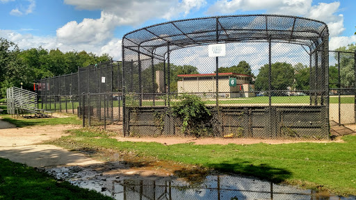 Park «Welles Park», reviews and photos, 2333 W Sunnyside Ave, Chicago, IL 60625, USA