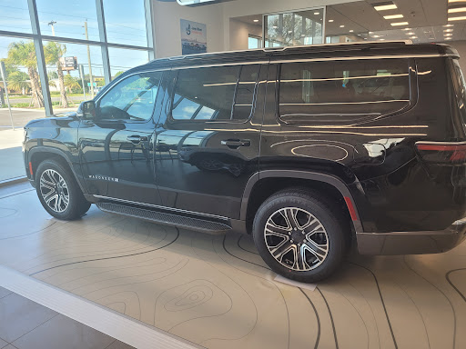 Car Dealer «Boniface-Hiers Chrysler Dodge Jeep», reviews and photos, 1775 E Merritt Island Causeway, Merritt Island, FL 32952, USA