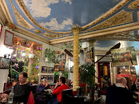 Atmosphère du Restaurant français Le Coin des Amis Montmartre à Paris - n°5