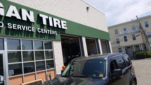 Tire Shop «Hogan Tire & Auto», reviews and photos, 945 Main St, Waltham, MA 02451, USA