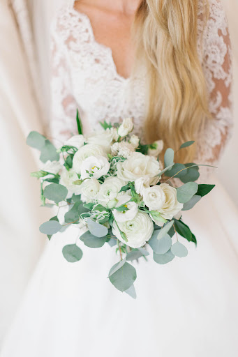 Clothing Alteration Service «Malindy Elene Bridal Boutique», reviews and photos, 2109 W Kennedy Blvd, Tampa, FL 33606, USA