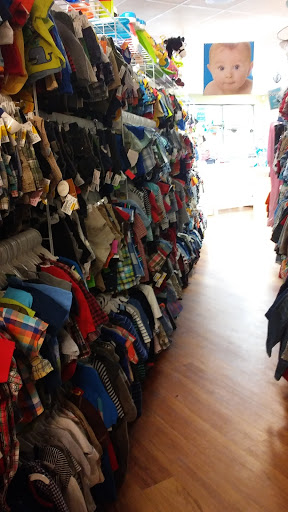 Stores to buy children's clothing Tampa