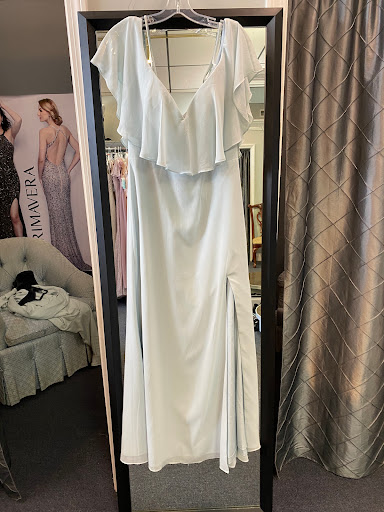 Bridal Shop «125 Bridal Boutique», reviews and photos, 37 Plaistow Rd, Plaistow, NH 03865, USA