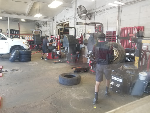 Tire Shop «Discount Tire Store - Carrollton, TX», reviews and photos, 1405 S Josey Ln, Carrollton, TX 75006, USA