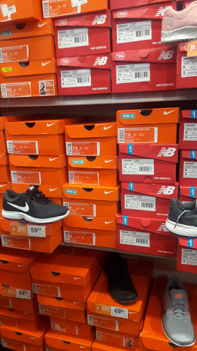 Shoe Store «Rack Room Shoes», reviews and photos, 245 King St, Charleston, SC 29401, USA