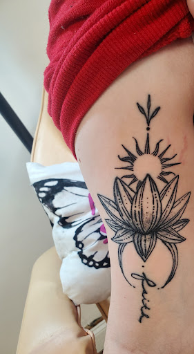 Explore cover up neck tattoo ideas, creative tattoo ideas in Kenosha, available at NicJan Studio