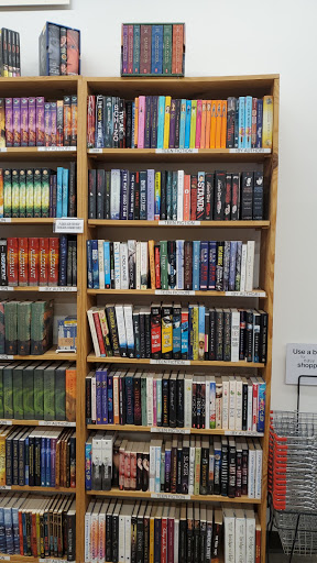 Book Store «Half Price Books», reviews and photos, 1328 Butterfield Rd, Downers Grove, IL 60515, USA