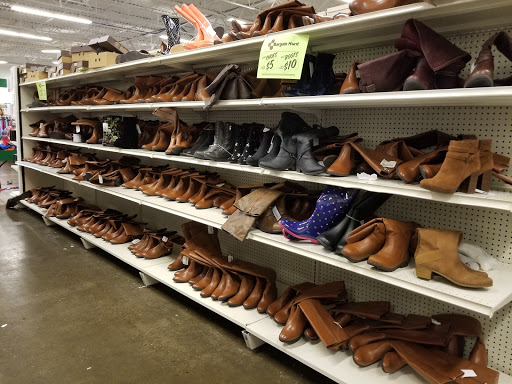 Discount Store «Bargain Hunt», reviews and photos, 5305 Hickory Hollow Pkwy, Antioch, TN 37013, USA