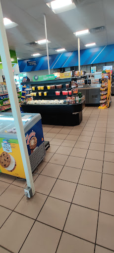 Convenience Store «Stripes», reviews and photos, 2815 E Main St, Uvalde, TX 78801, USA