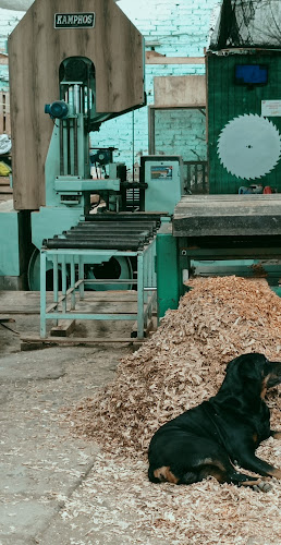 Opinii despre MADRERA GUAYO HUARAL în Huaral - Tienda