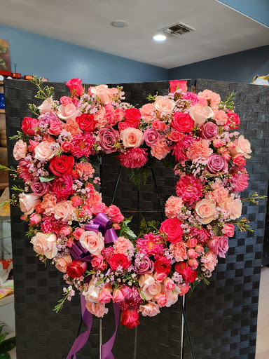 Florist «A Little Castle Flower Shop», reviews and photos, 602 S F St F, Harlingen, TX 78550, USA