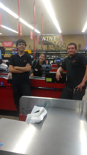 Grocery Store «Grocery Outlet Bargain Market», reviews and photos, 3508 College Blvd, Oceanside, CA 92056, USA