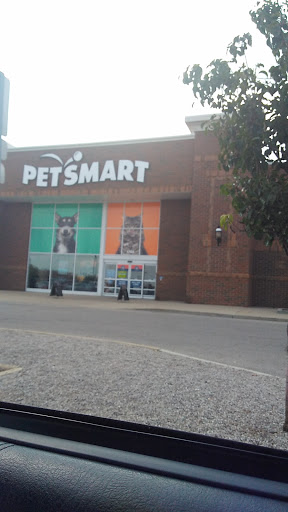 Pet Supply Store «PetSmart», reviews and photos, 1743 Stringtown Rd, Grove City, OH 43123, USA