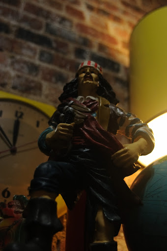 Collectibles Store «B4», reviews and photos, 2707 Main St, Dallas, TX 75226, USA