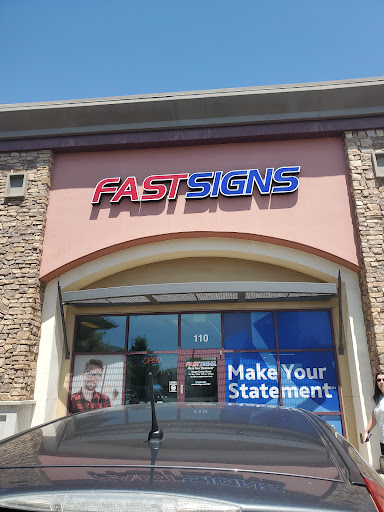 FASTSIGNS image