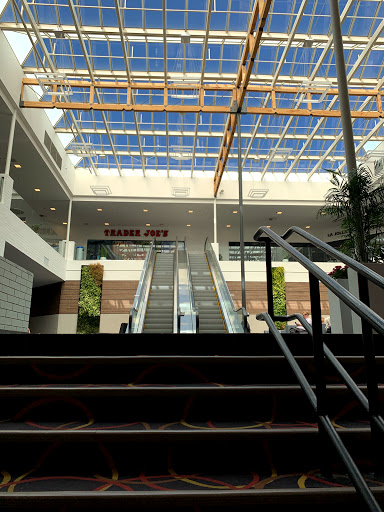 Shopping Mall «La Jolla Village Square», reviews and photos, 8657 Villa La Jolla Dr, La Jolla, CA 92037, USA