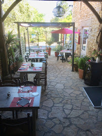 Atmosphère du Restaurant Auberge de l'Ecurie à Usson-du-Poitou - n°15